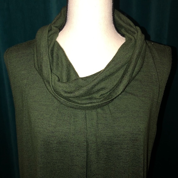 Green sweater sleeveless tunic - Picture 3 of 7